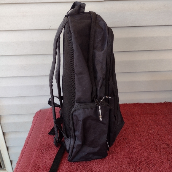 Eastsport black backpack - Picture 4 of 11